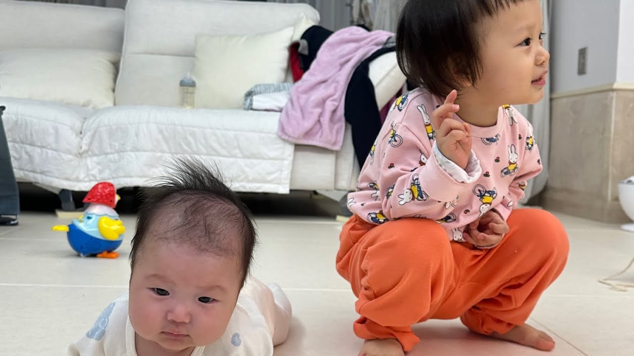 동생이 귀여워용! 뽀뽀! 