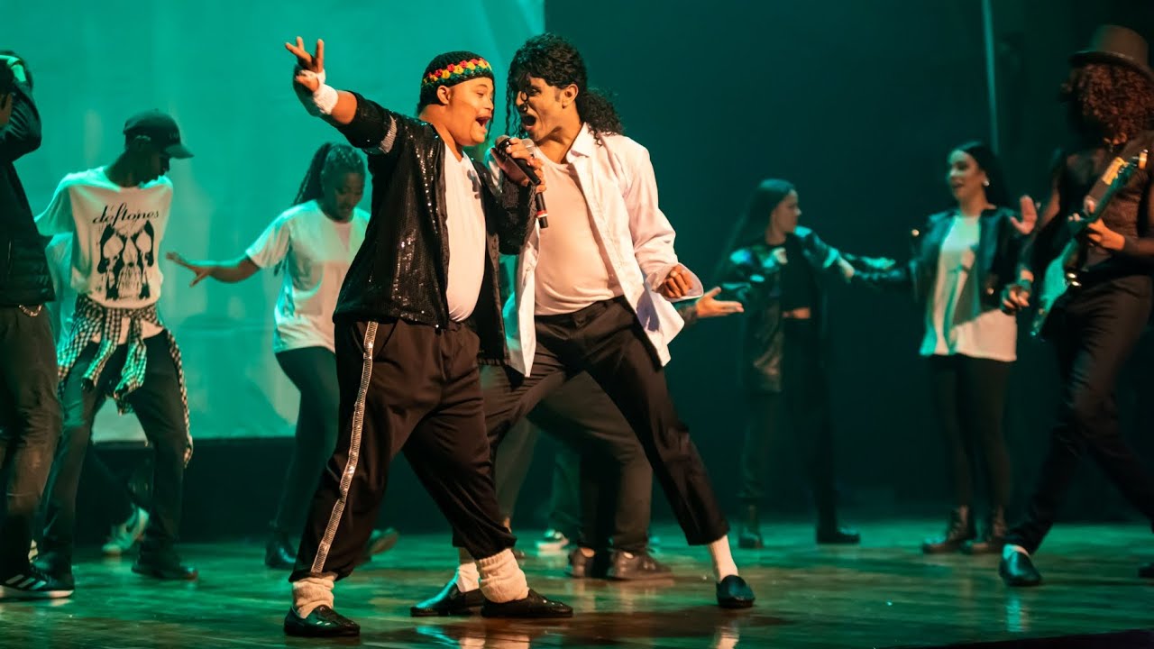 Black or White + Billie Jean com Jackson Down - Tributo Michael Jackson: Dangerous Tour Experience