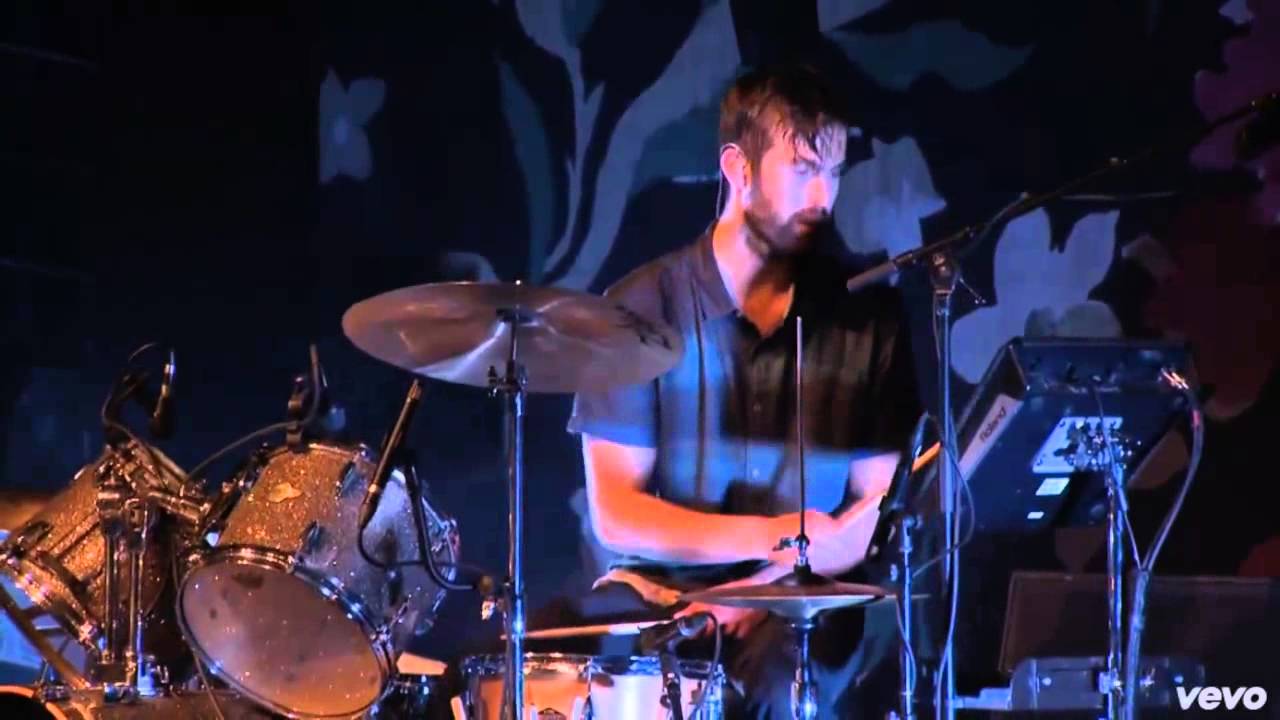 Vampire Weekend - Obvious Bicycle (New Song)
