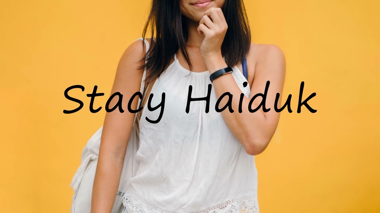 How to pronounce Stacy Haiduk in English?