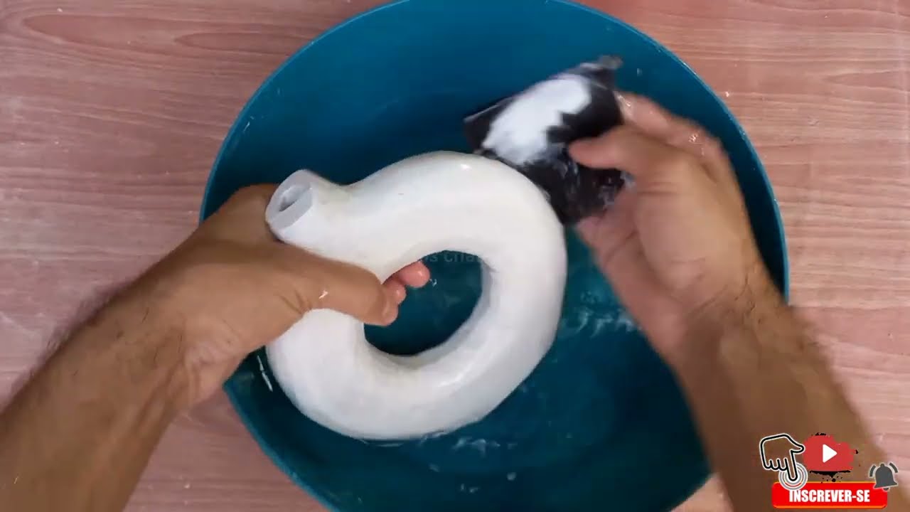 COMO FAZER VASO DECORATIVO DE GESSO E PAPELÃO| HOW TO MAKE DECORATIVE PLASTER VASE #vasofeitodegesso