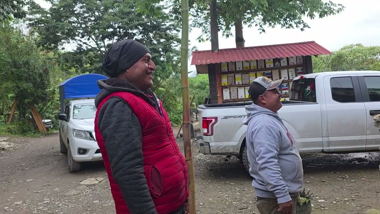 ¡Víctor y el tatuajes no pueden creer lo que ven!