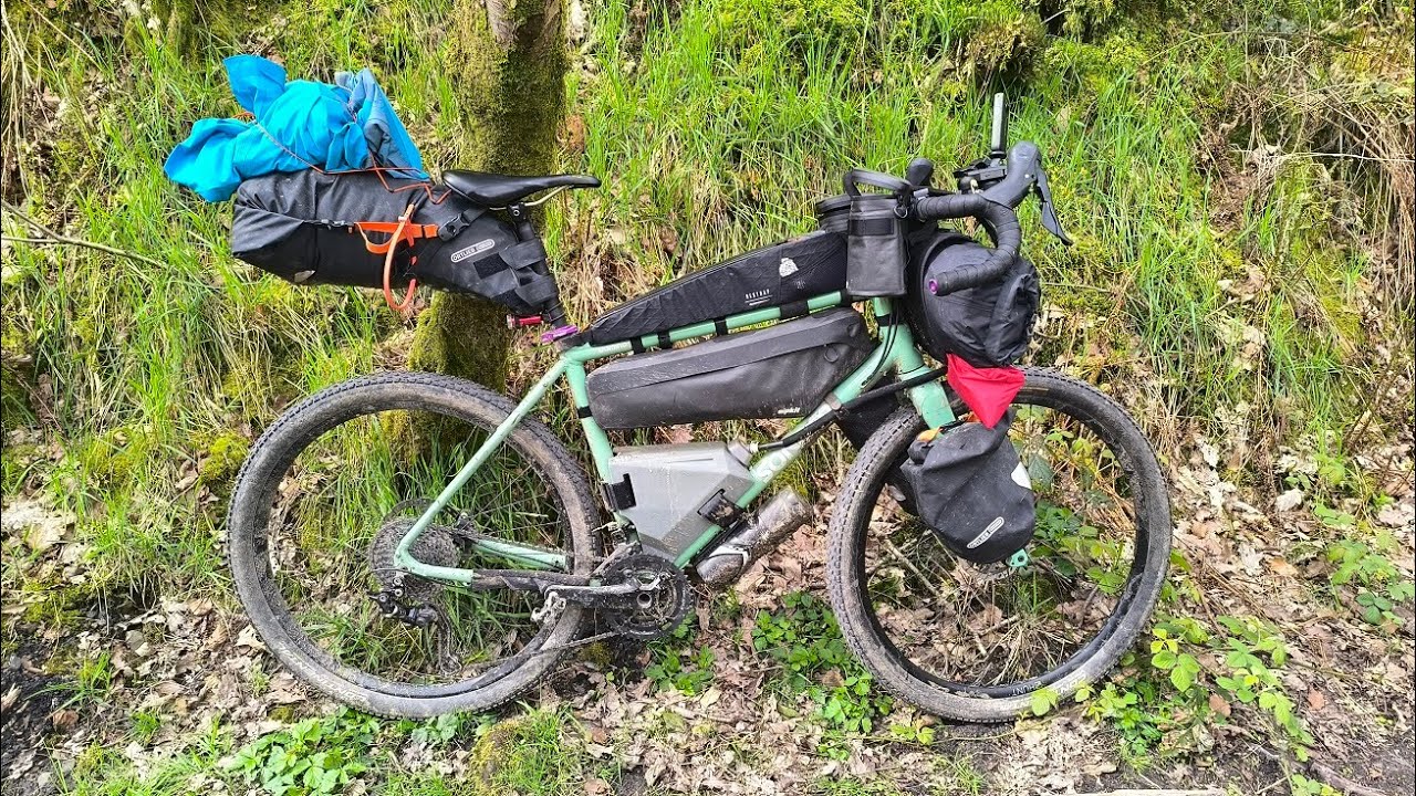 Calder Divide in 1 Minute: A Yorkshire Cycling Adventure