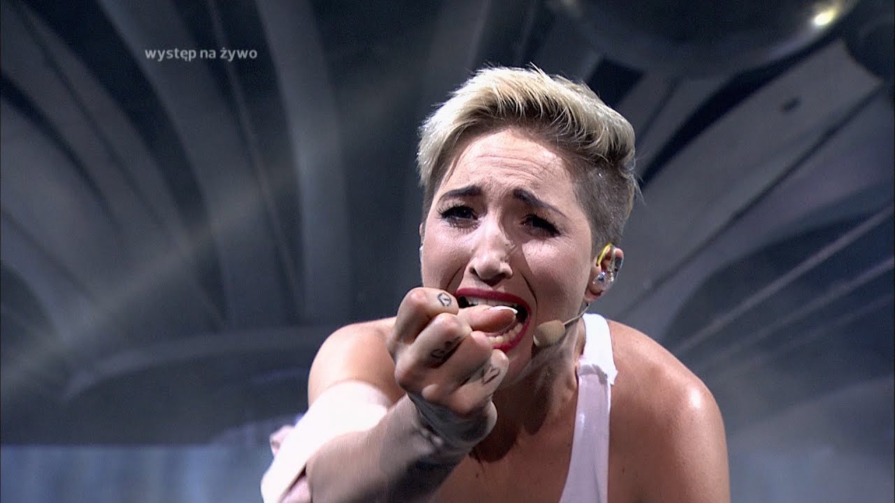 Your Face Sounds Familiar - Magda Steczkowska as Miley Cyrus - Twoja Twarz Brzmi Znajomo