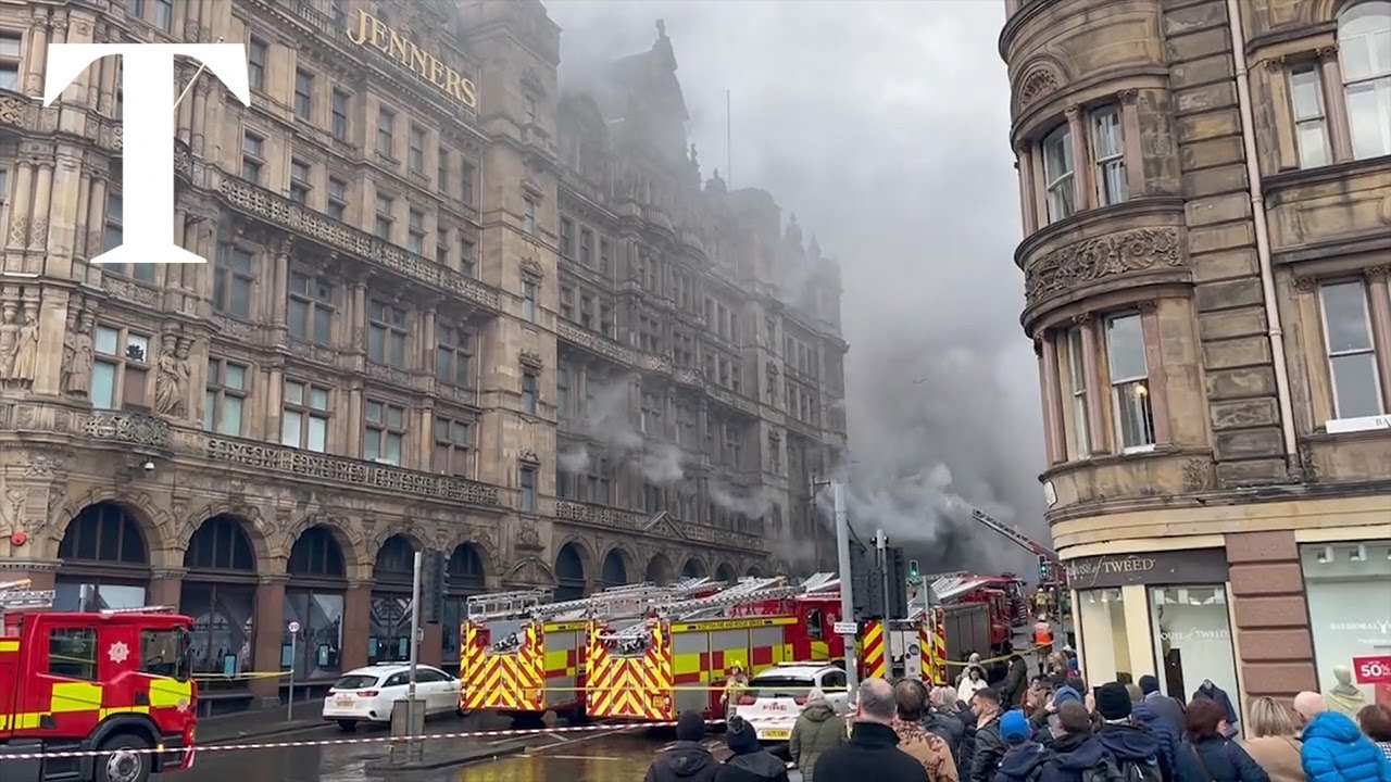 Fire breaks out at former Jenners building in Edinburgh
