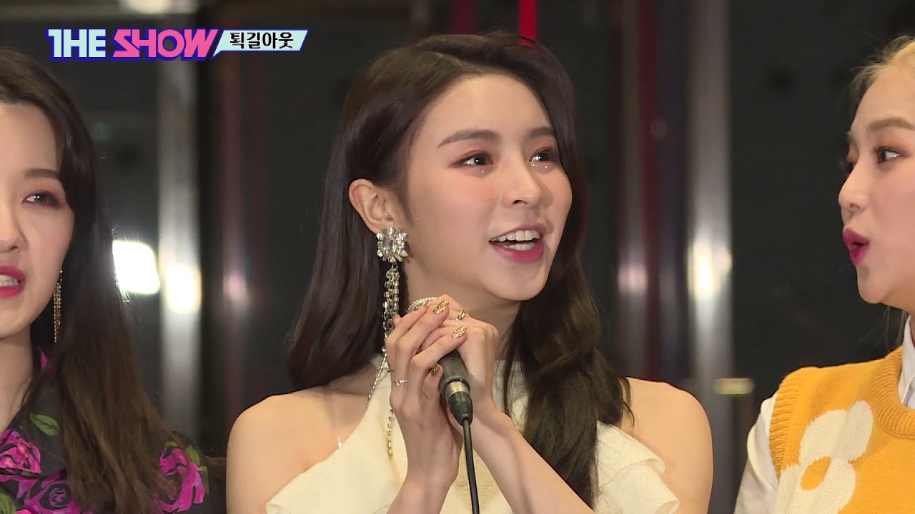 CLC, The Show; On the Way Out! (190212)