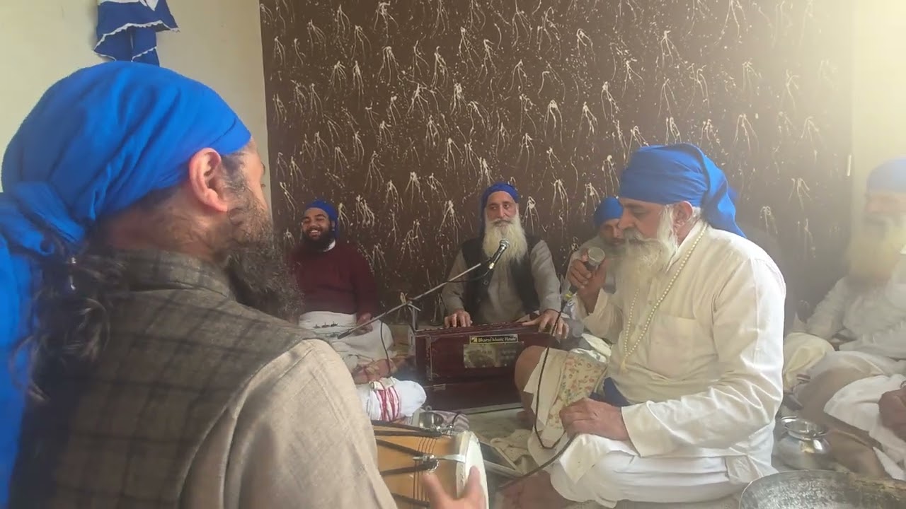 ਦੇਹ ਸਿਵਾ ਬਰ ਮੋਹਿ ਇਹੈ ਸੁਭ ਕਰਮਨ ਤੇ ਕਬਹੁੰ ਨਾ ਟਰੋੰ    ਸ਼ਬਦ ਸਰਵਨ ਕਰੋ ਜੀ। 