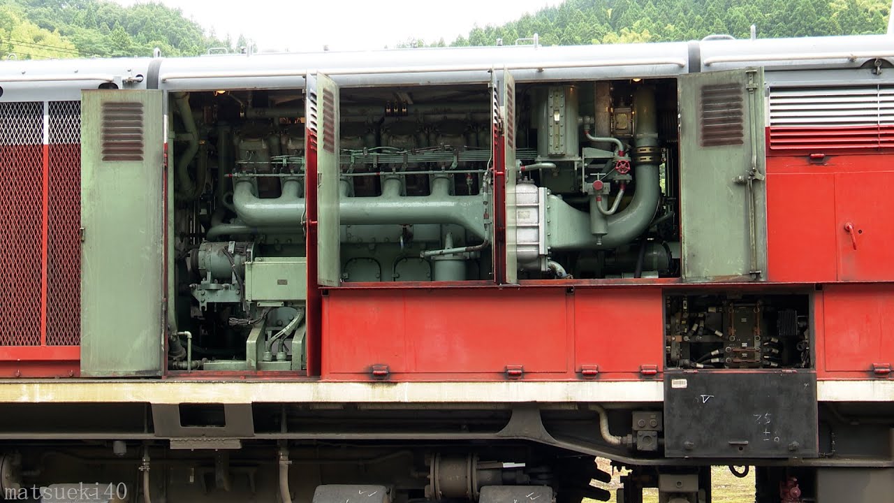 DD51 1043 機関始動･エンジン空吹かし (2022.8.14)