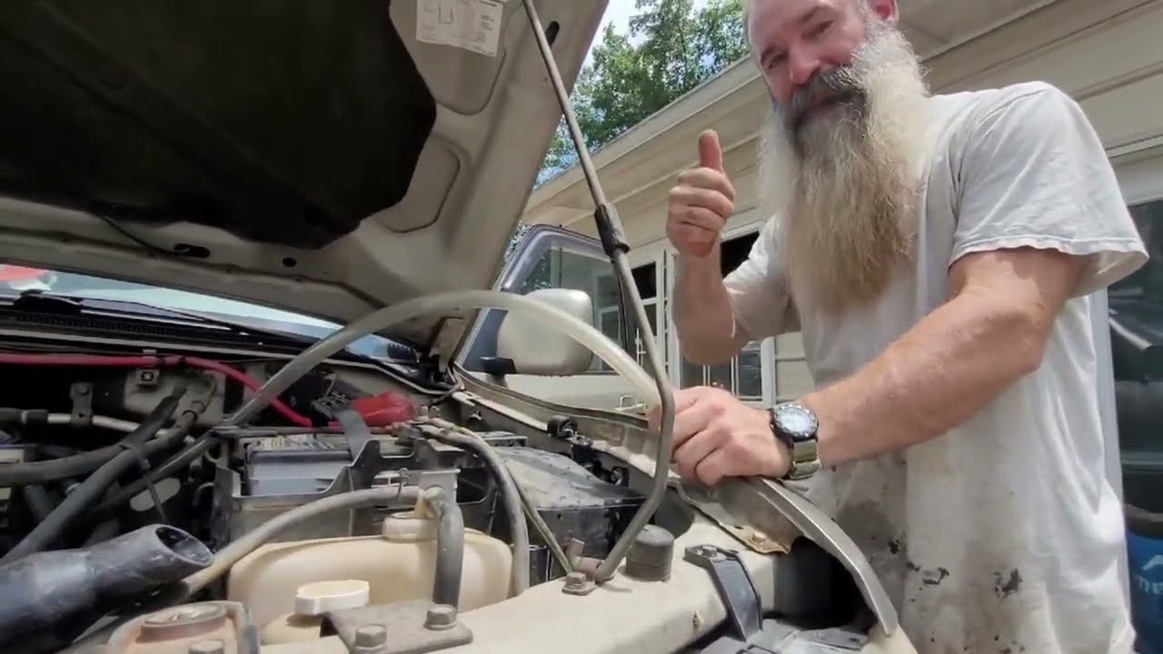 Безумие с Montero: Засор дренажной трубки кондиционера в Montero 3-го поколения (2001-2006 гг.), ...