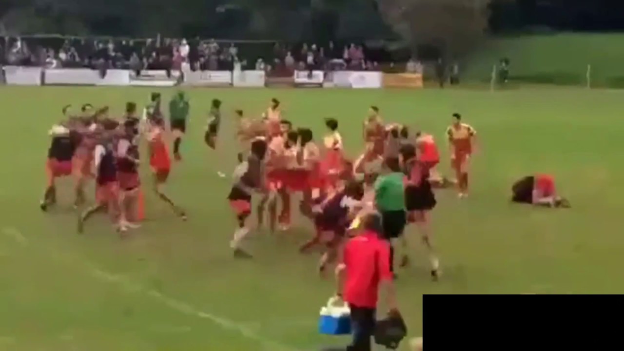 Rugby - Bagarre g&eacute;n&eacute;rale entre Nafarroa et Maul&eacute;on / F&eacute;d&eacute;rale 2 !