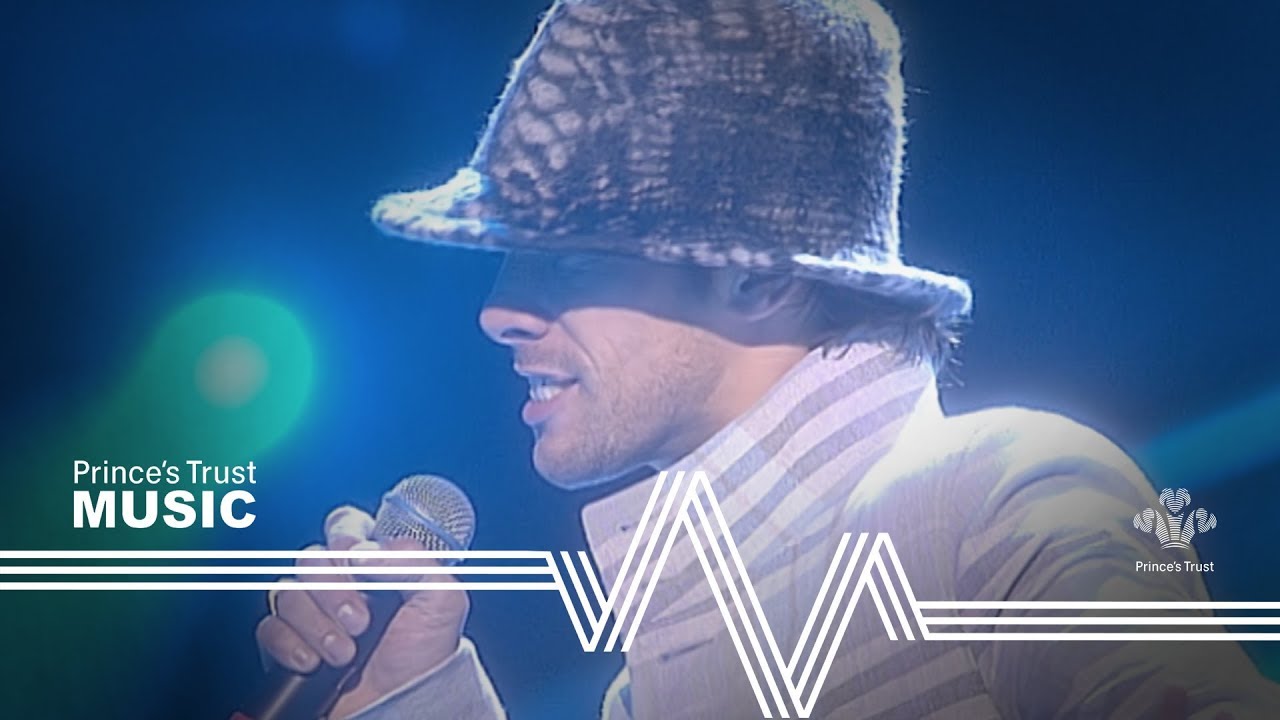 Jamiroquai - Love Foolosophy (The Prince's Trust Fashion Rocks 2003)