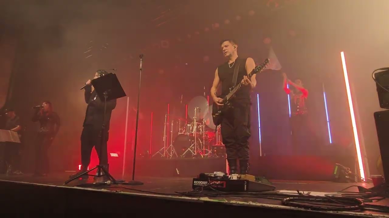 BLUTENGEL - Reich Mir Die Hand (Dämonen: Sturm Tour, Cologne, Live Music Hall, 2025/10/17)