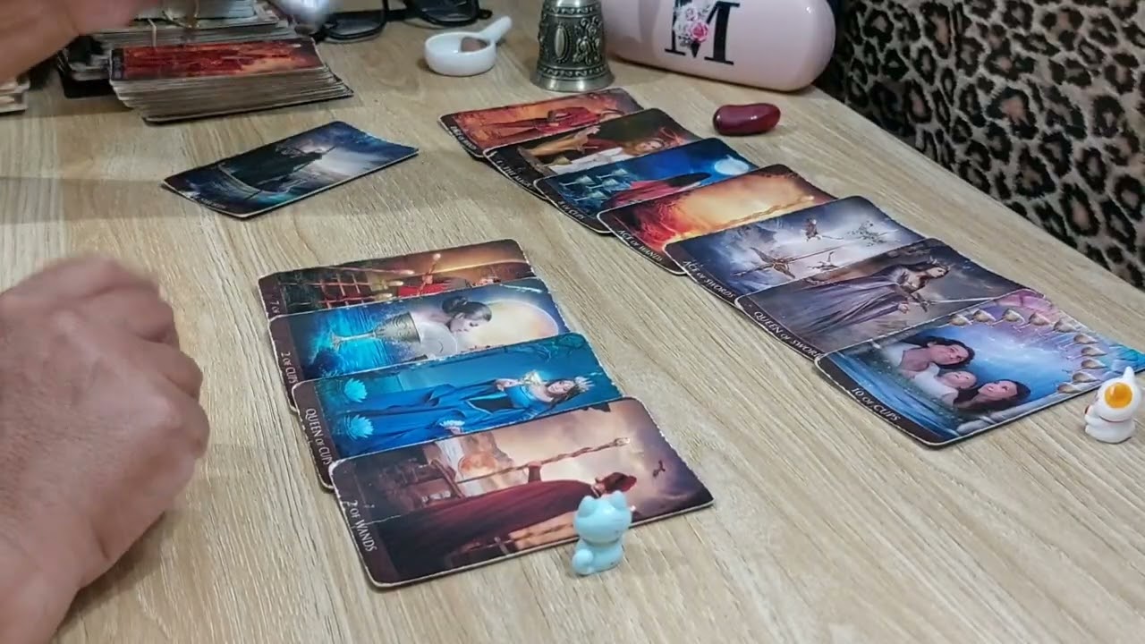 ¿A quién prefiere a ella/él o a tí? Tarot interactivo 