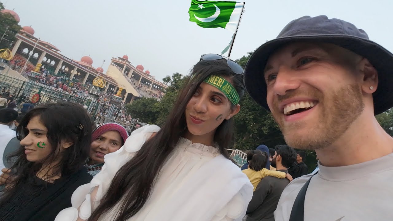 PAKISTAN HERE I COME 🇵🇰  WAGAH BORDER CEREMONY - LEAVING INDIA