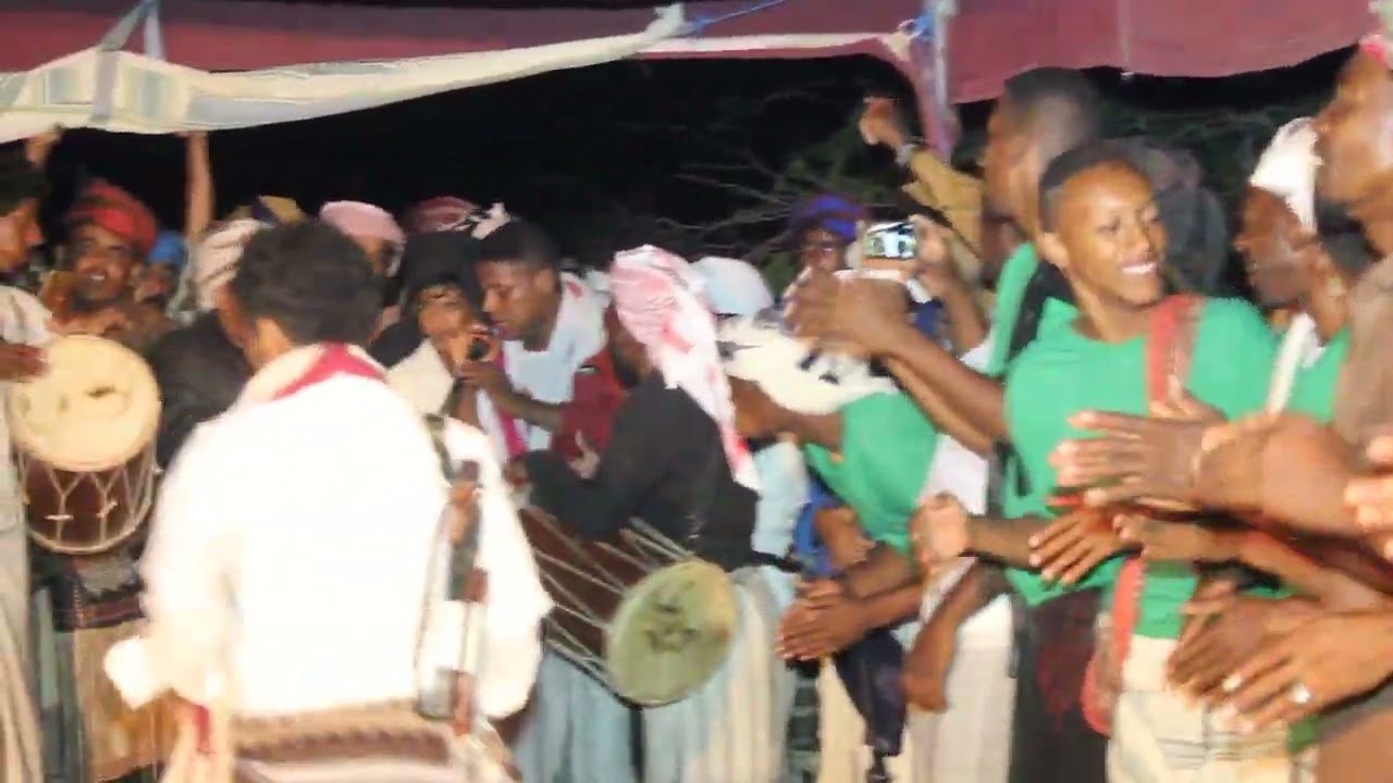 الشرح من زواج صادق وجابر ال يزيد باقطمي في الحاضنة'لصبع'