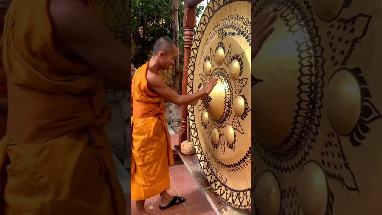 Lord Buddha Bell  || buddhism word || Thailand monk || peaceful religion ☸️🌏 #buddhism ￼