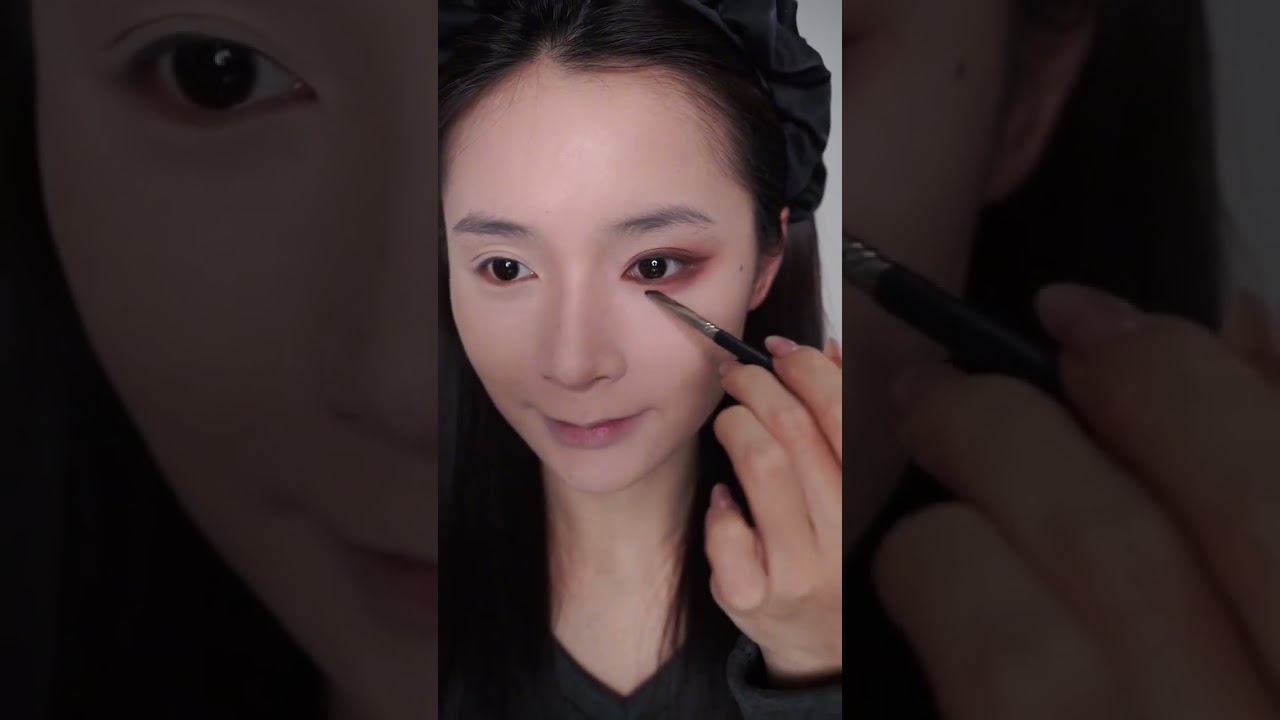 To bring good luck in the New Year apply a red and brown gilded diamond makeup Make a fort