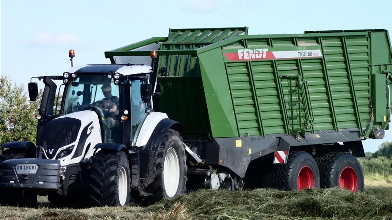 🔥✈️Zbiór traw na torfach u @PatrasAgriculture  | Gr Łęcki | Valtra t144 versu & Fendt Tigo 60 ✈️🔥