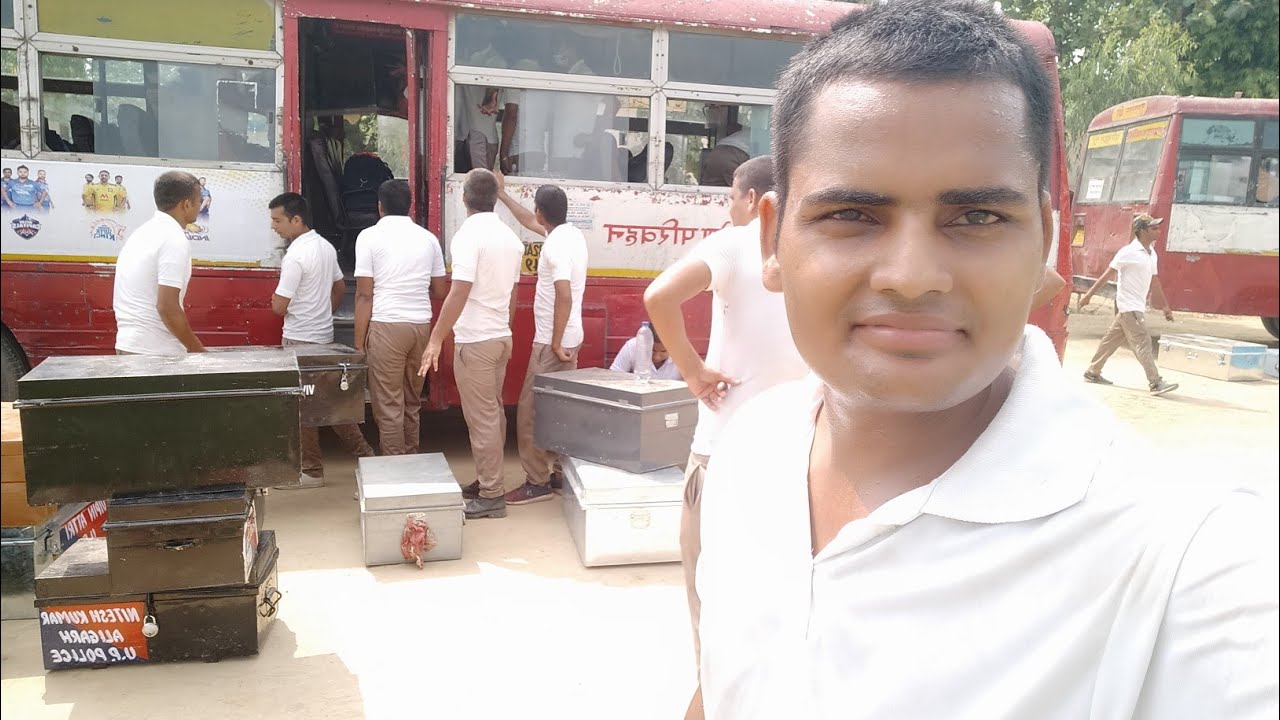 #training #upp49568 #upp2ndbanch #jtc #rtc बस में बक्से चड़ाते हुए 😊😁