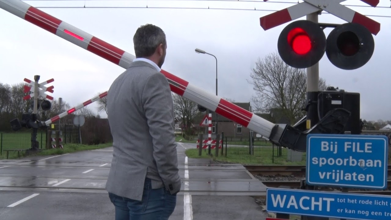 Christiaans vader kwam om op onbeveiligde spoorwegovergang: 