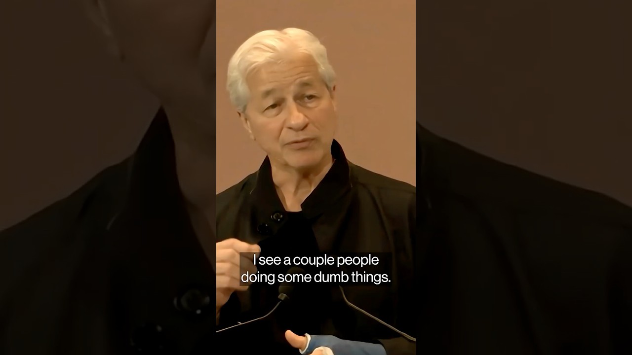 JPMorgan's Dimon Sees Rivals Doing 'Dumb Things'