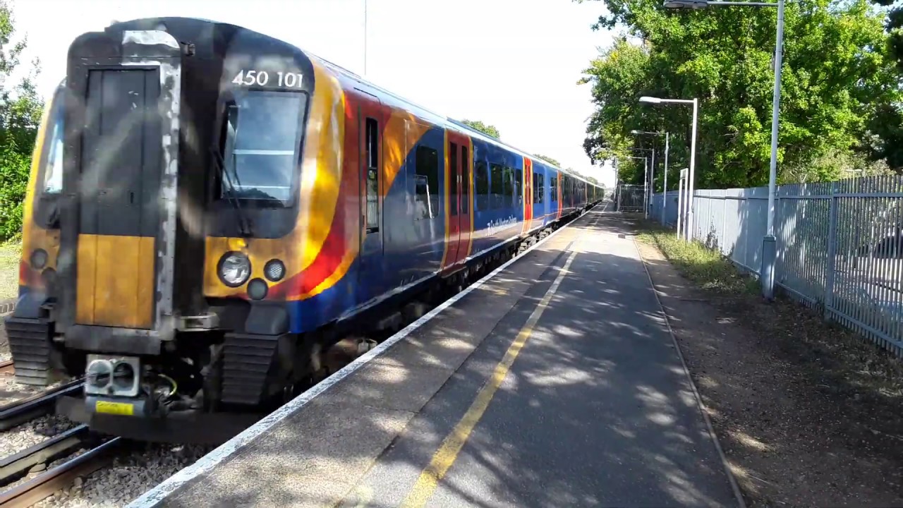 Trains at: Walton-on-Thames, SWML, 14/09/19