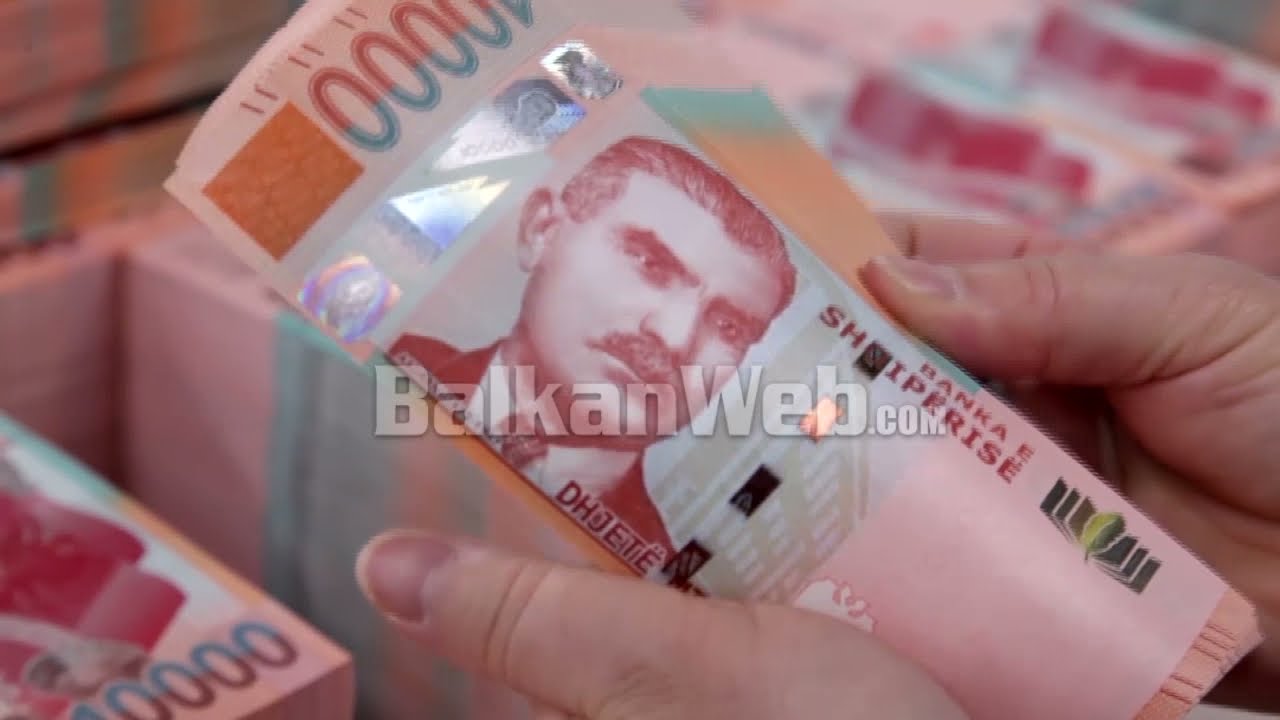 Sot del n&euml; qarkullim kartmonedha 10 mij&euml; lek&euml;she