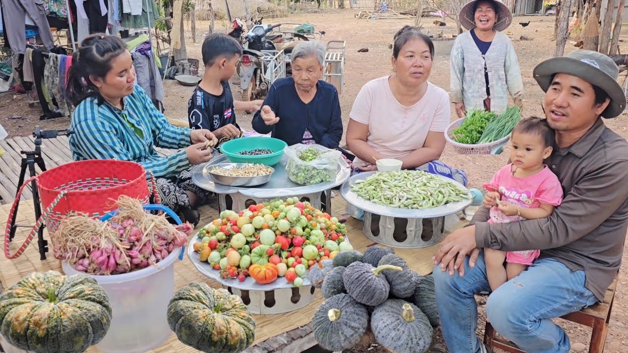 บ่าวหมี เตรียมของฝาก.