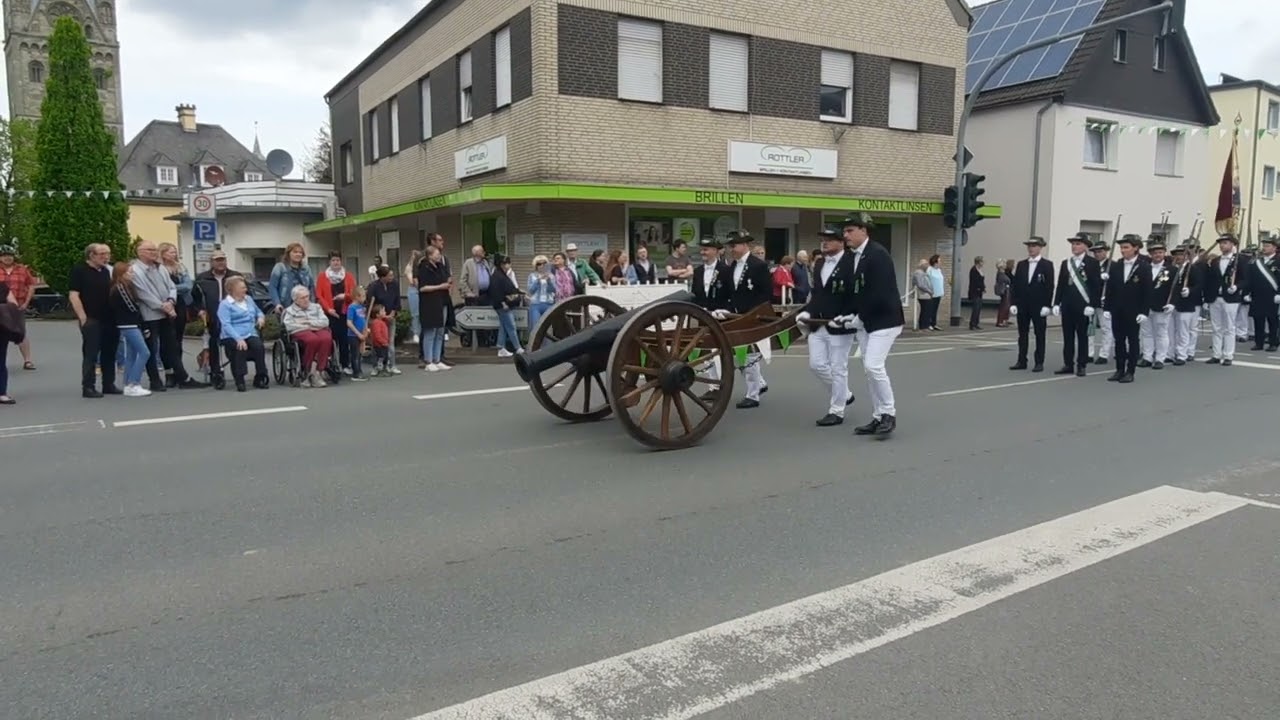 Handwerker Schützenverein Erwitte 1820  .e.V.  Marsch zur Halle.  Sonntag 07.05.2023