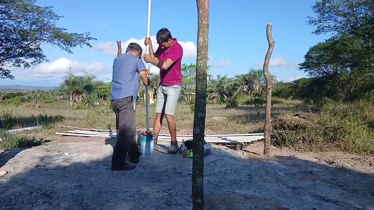 Instalação da bomba do poço 