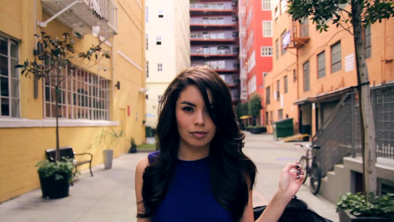 The Model Experience Promo Featuring Roxy Limon