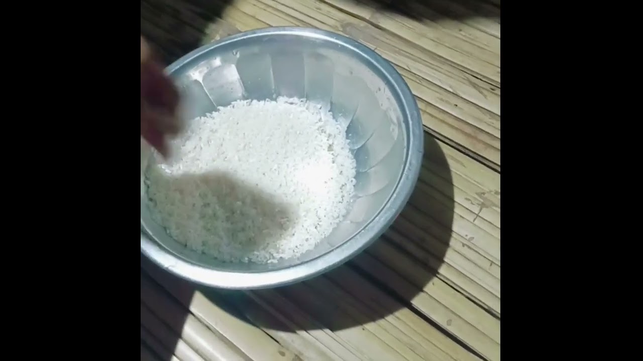 Chicken or local chawal ko can bottle me banaya tha bahut testi tha..