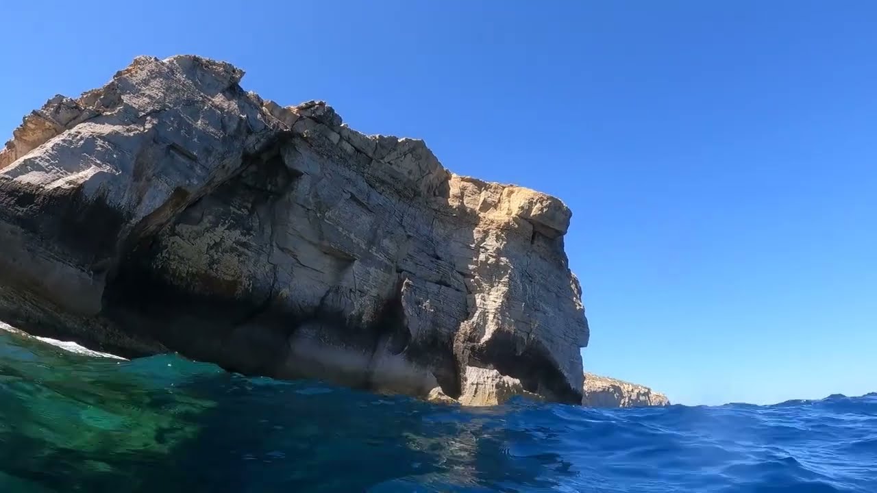 Freediving in Gozo - Wied il-Għasri, Blue Hole