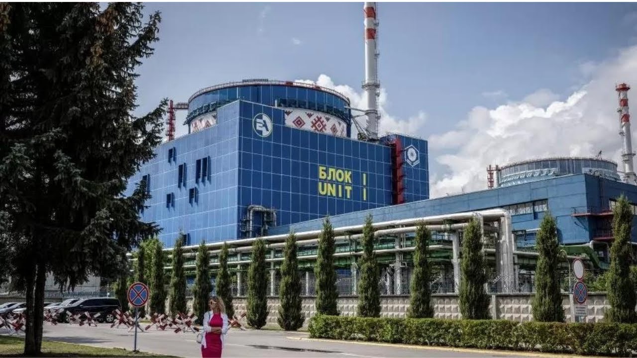 Ukraine war: Russians likely targeted Khmelnytsky nuclear plant - Zelensky | World11Now