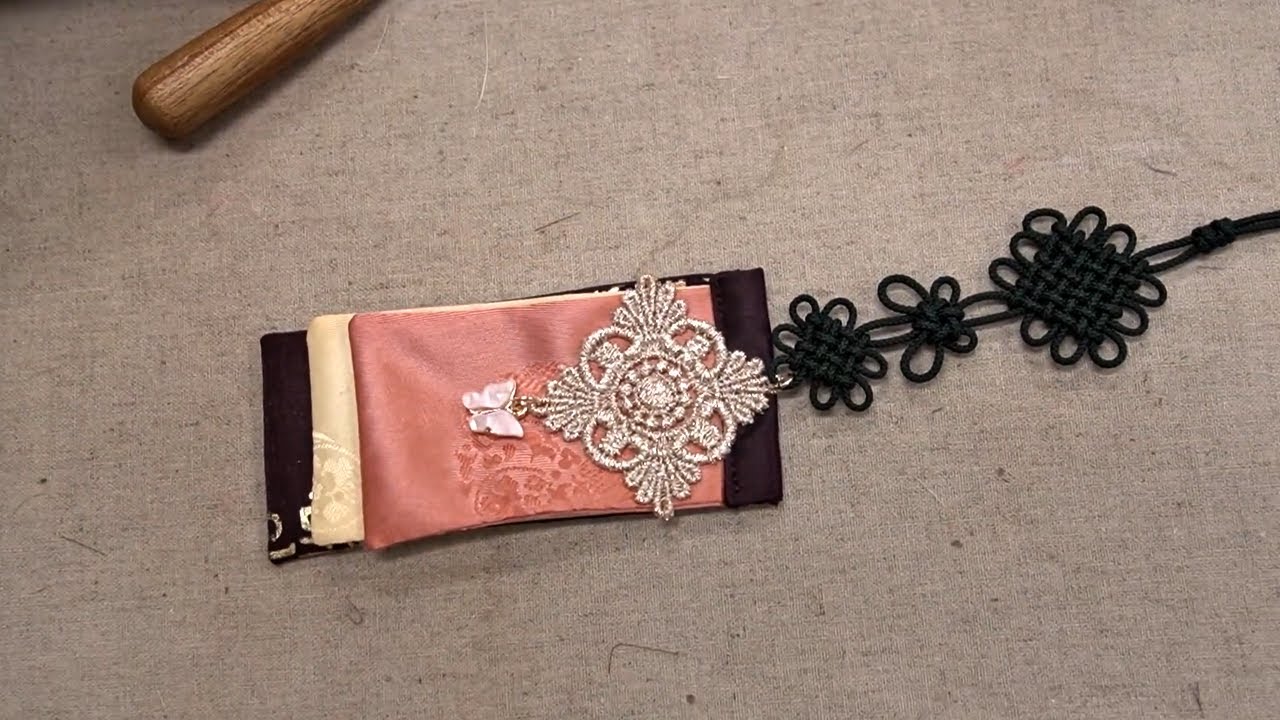 How to Make a Traditional Korean Ornament, Norigae | DIY