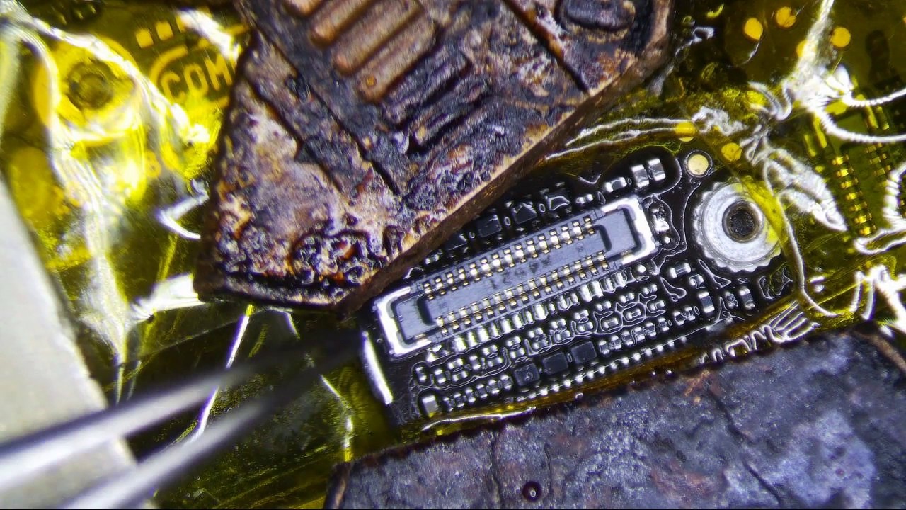 iPhone 6 LCD Connector Repair