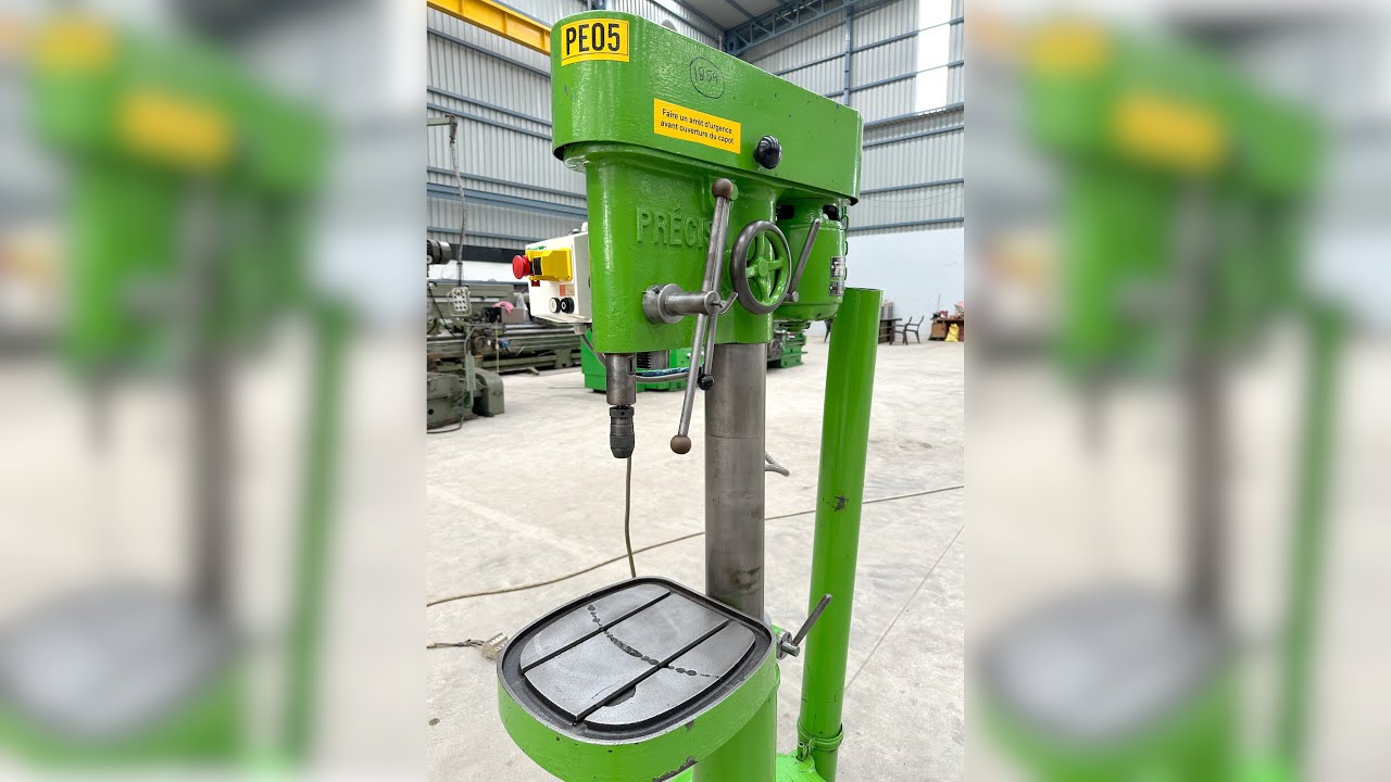 Pillar Drilling Machine - Precis France - 15 mm Capacity