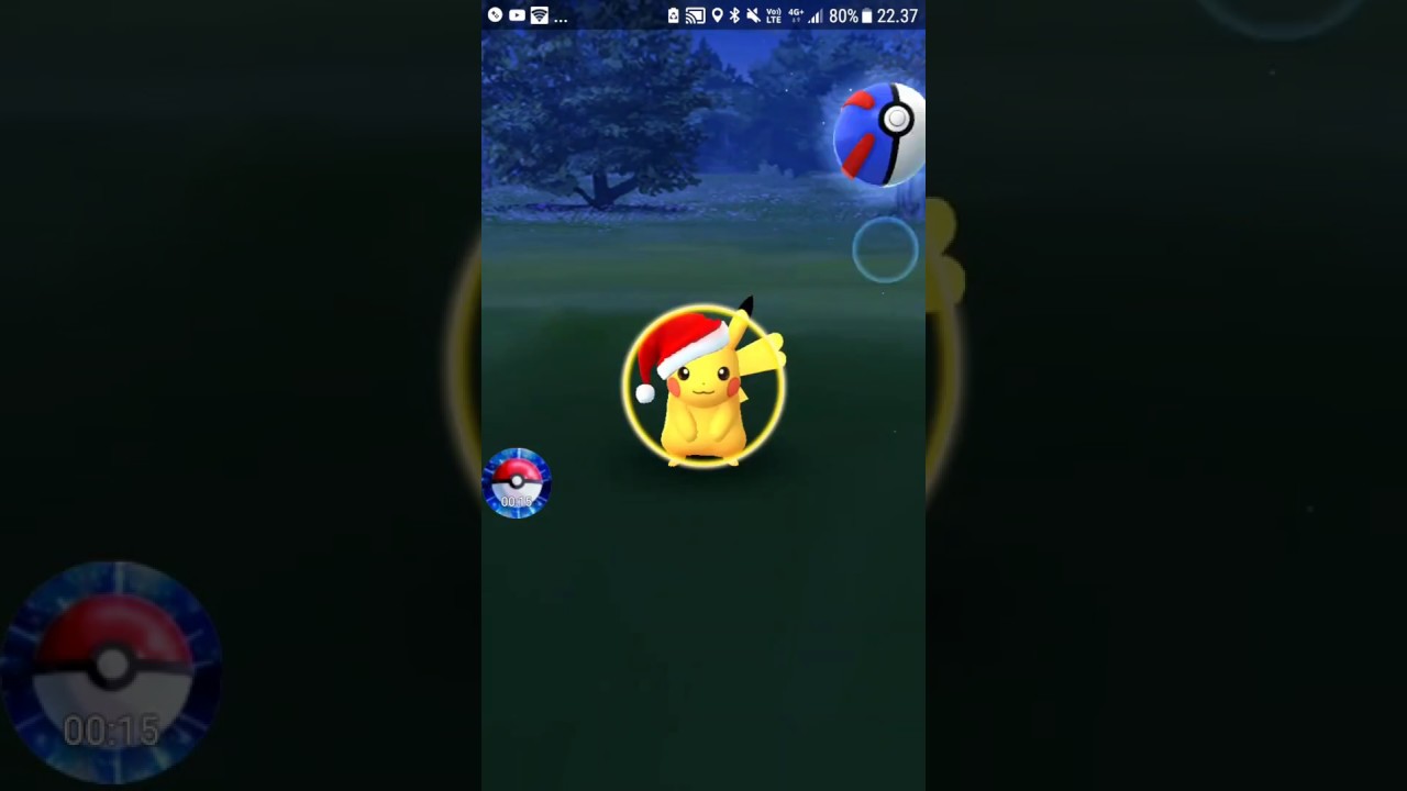 Pokemon Go - Gen 3 - Catching Pikachu with festive Xmas hat