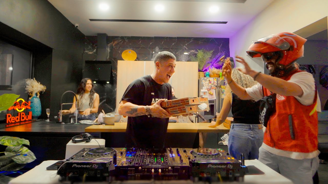 The Freq Show Live Podcast Ep.16 (Live from my Kitchen)