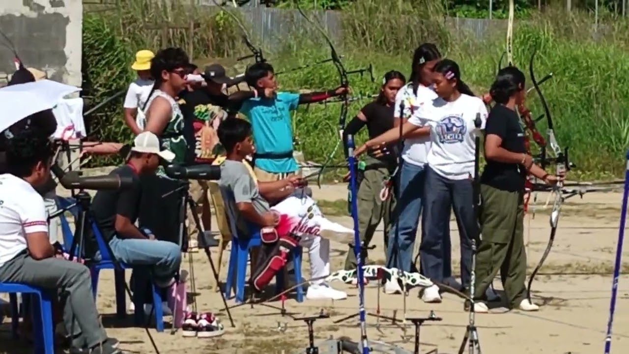 Hello mga Kagusok mga archery athletes in Surigao City nagready na sa shooting form and posture. 