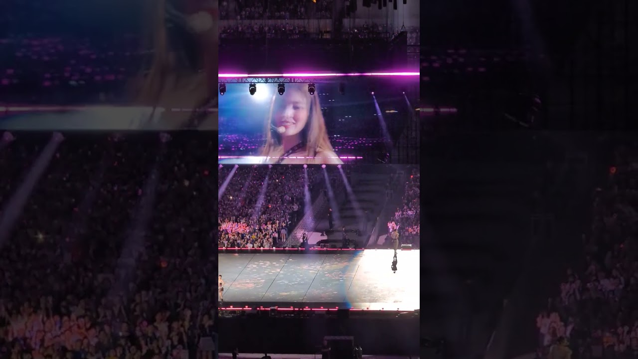TWICE WHAT IS LOVE-THIS IS FOR- WORLD TOUR KAOHSIUNG