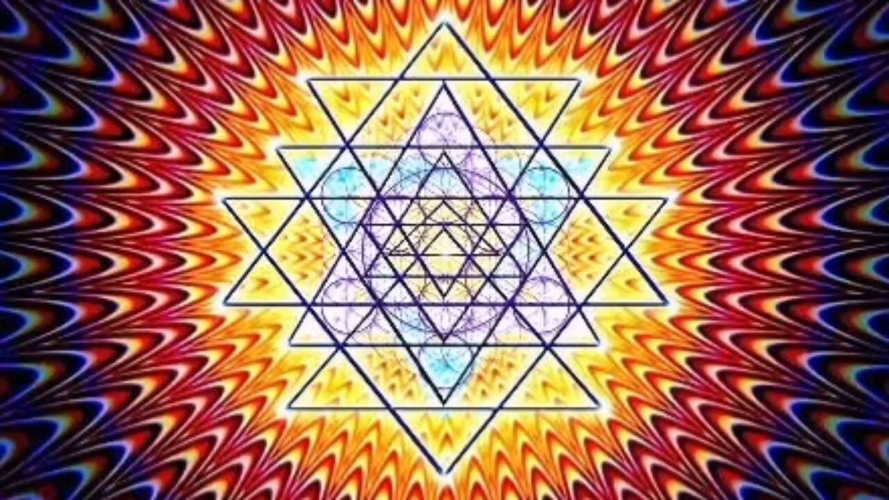 ஸ்ரீ சக்கர மந்திரம்| Sri Chakra Mantra| 9tharaigal #trending #srichakramantra #astrology 