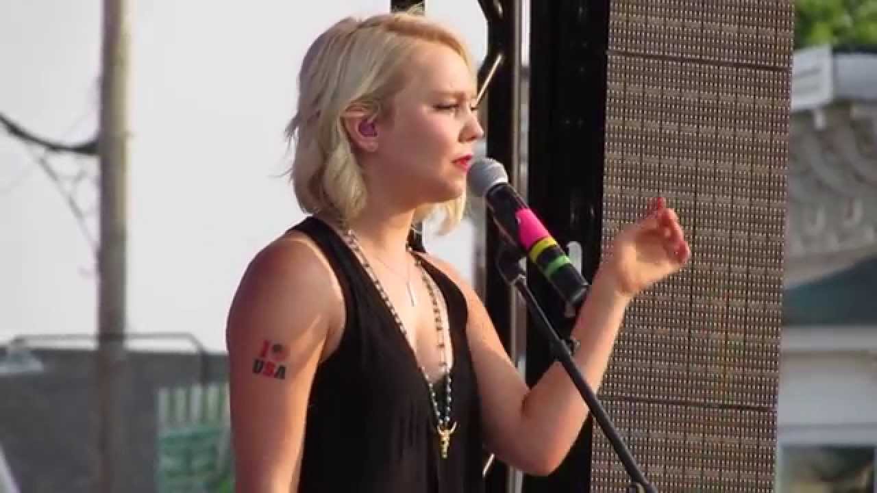 RaeLynn 