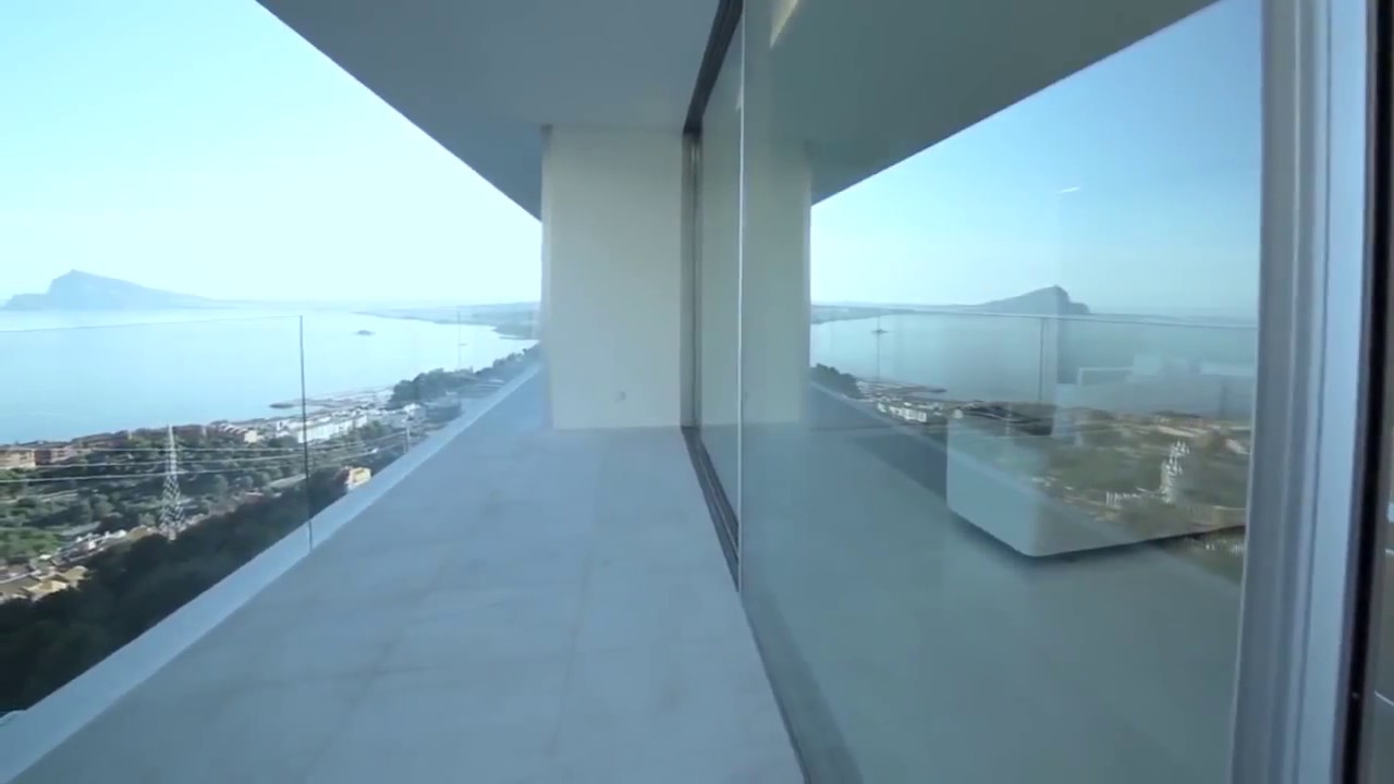 Fran Silvestre Arquitectos: Casa del Acantilado