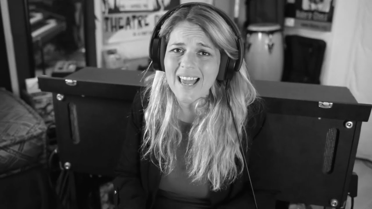What Elle’s « Bidonville » Live session au Blues’Up Studio 