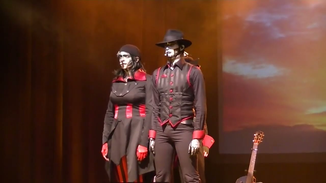 10-ish minutes of steam powered giraffe [cc]