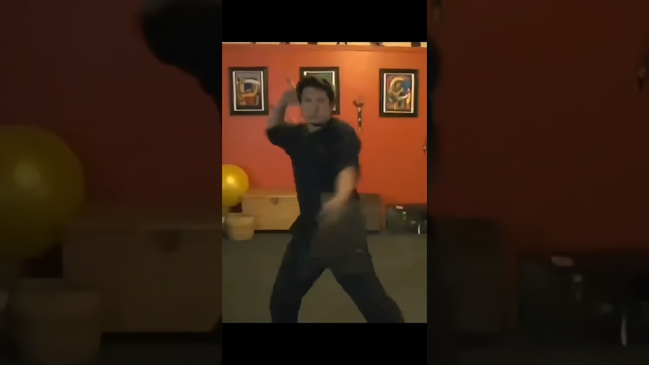 Butterfly weaving of sinawali #filipinomartialarts #martialarts #kaliarnis #marcaidakali