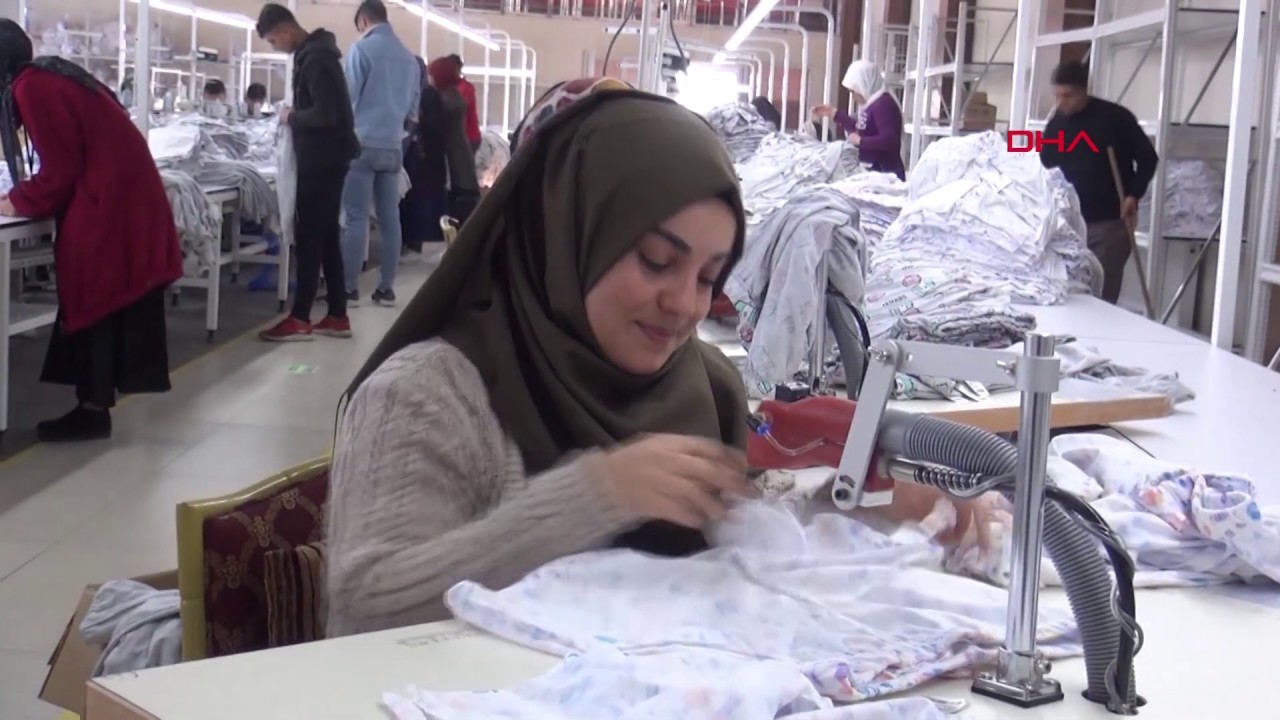 Düğün salonunu fabrikaya çevirdiler