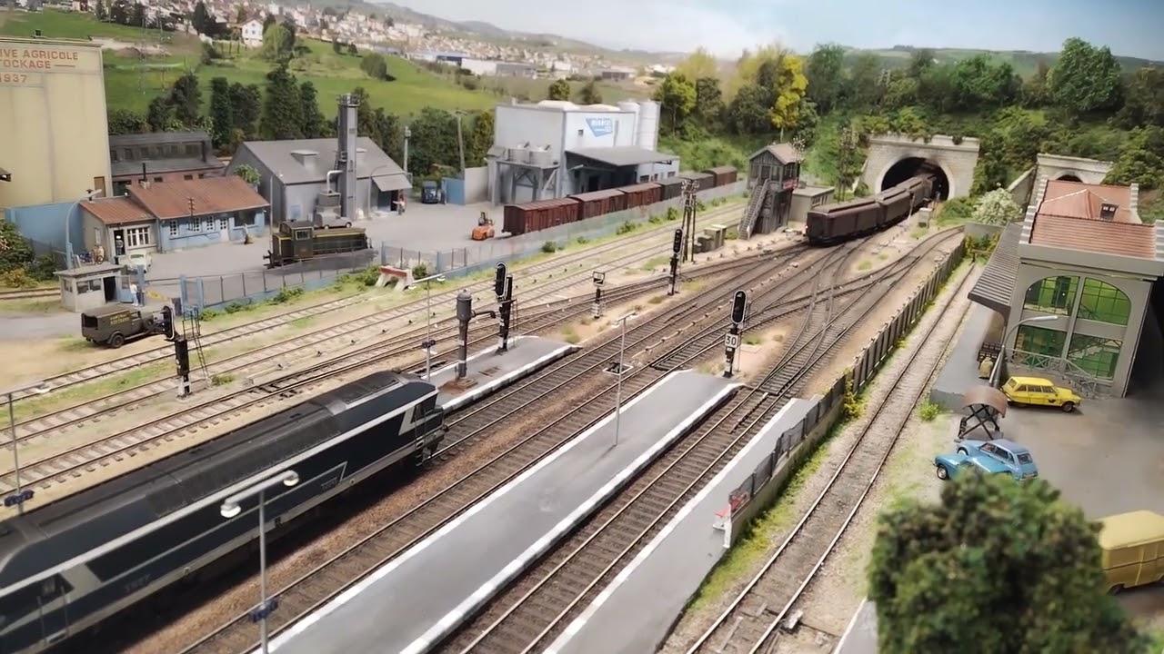 Un après-midi chez Renaud Yver. Partie 4 Manœuvre d'un train postal (15 mars 2025)