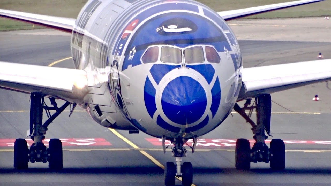 THE AMAZING ANA STAR WARS Boeing 787-9 DREAMLINER landing at Düsseldorf Airport
